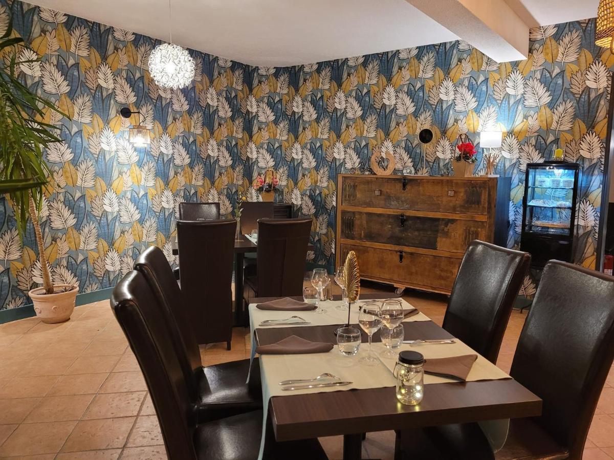 למאסטר Logis Hotel Restaurant L'Escapade מראה חיצוני תמונה