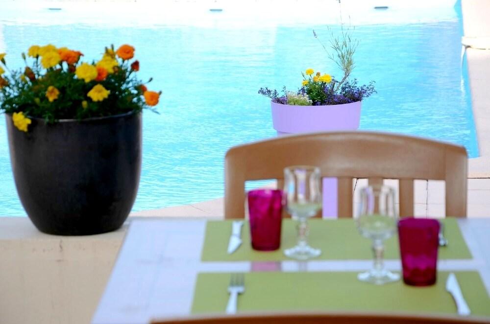 למאסטר Logis Hotel Restaurant L'Escapade מראה חיצוני תמונה